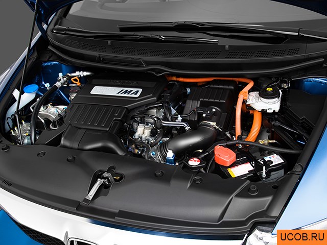 Sedan 2010 года Honda Civic Hybrid в 3D. Моторный отсек.