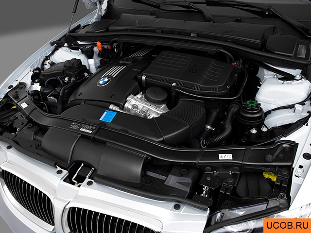 Coupe 2010 года BMW 3-series в 3D. Моторный отсек.